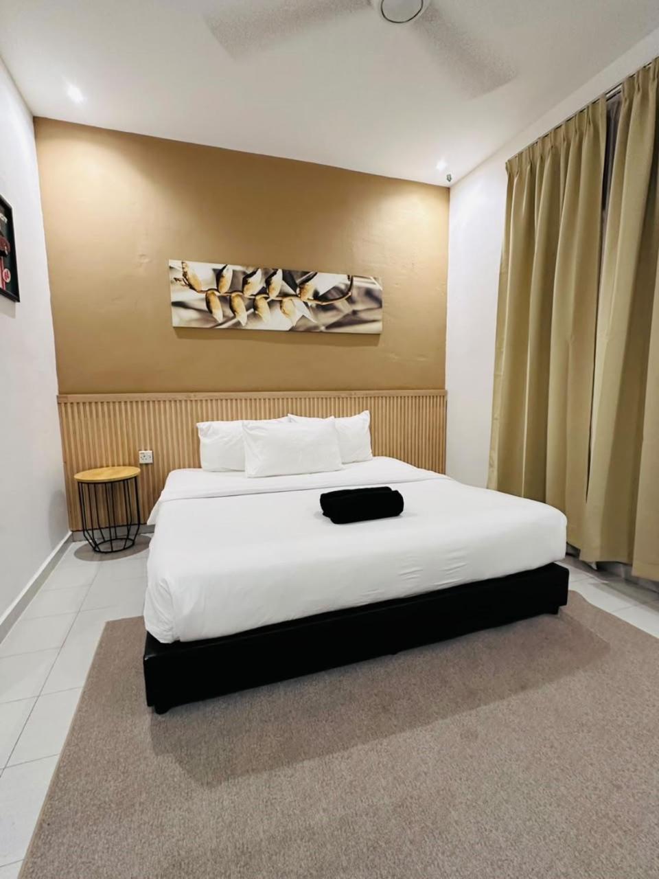 Dhania Motel 18/41