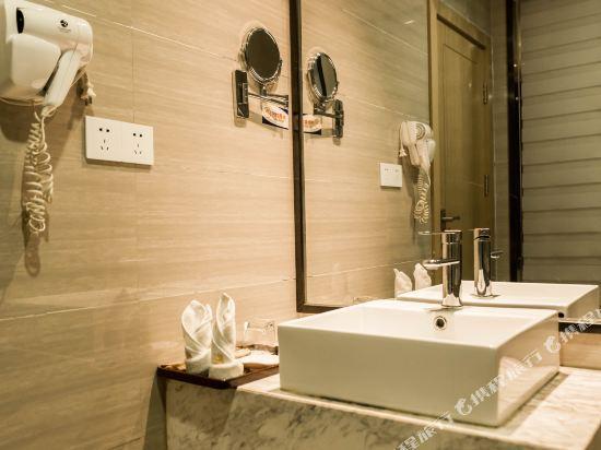 Yunshang Caohai Hotel 30/31
