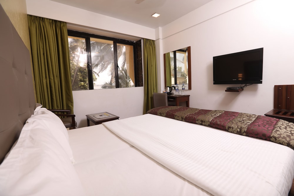 CITIZEN HOTEL 24/65