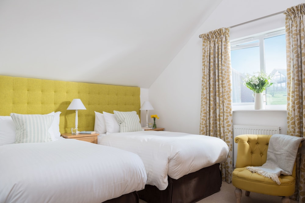 Wooden, Luxury, Lodge, Double and Twin Beds, Pet Friendly
