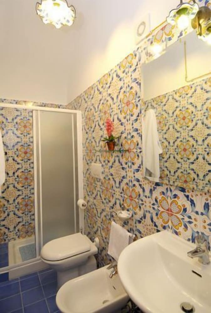 Locanda Degli Dei 12/16