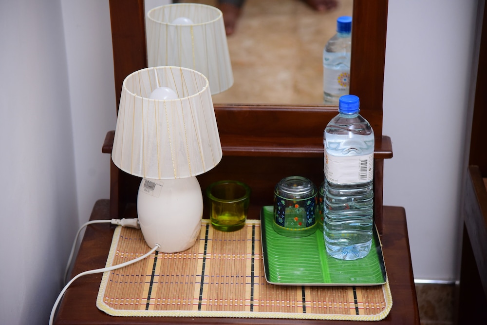 White Villa Airport Transit Hotel 18/45