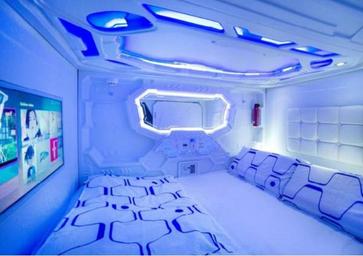 Capsule, Double Bed