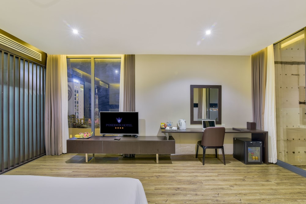 Poseidon Nha Trang Hotel 9/66