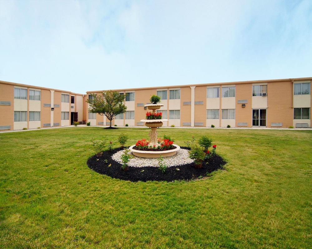 Quality Inn Lima, OH 42/47