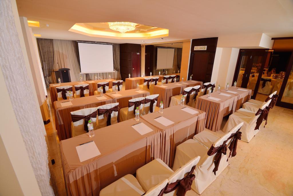 Media Hotel 35/37