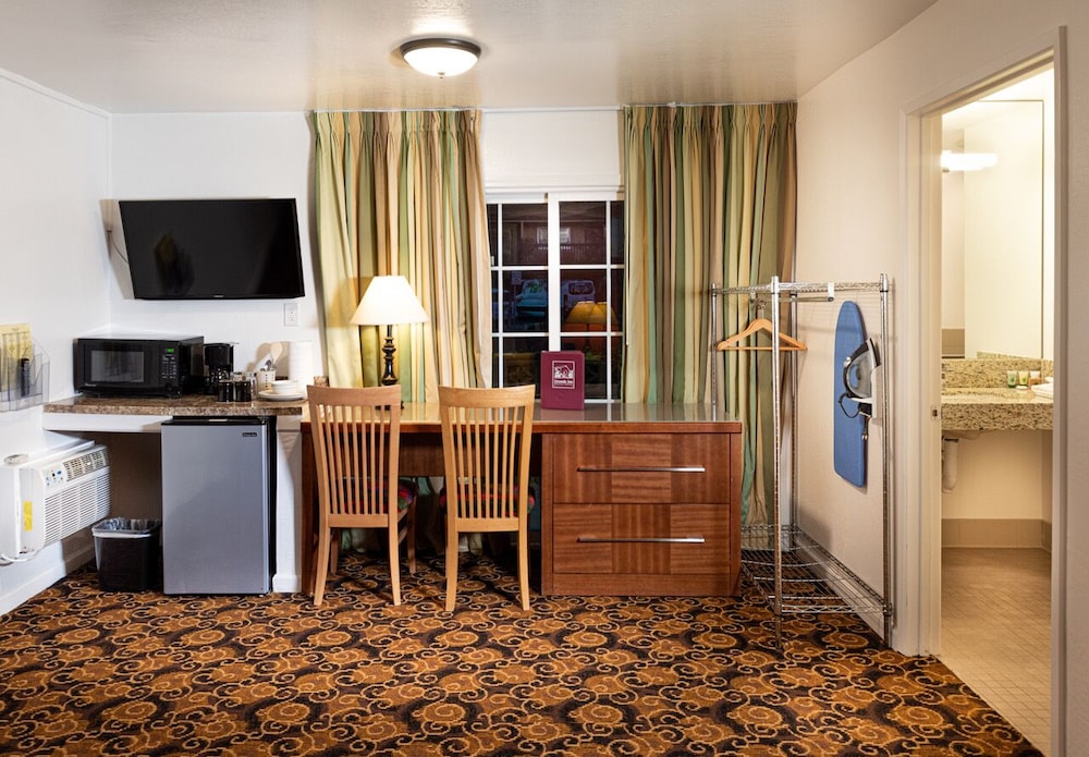 Granada Inn 52/67