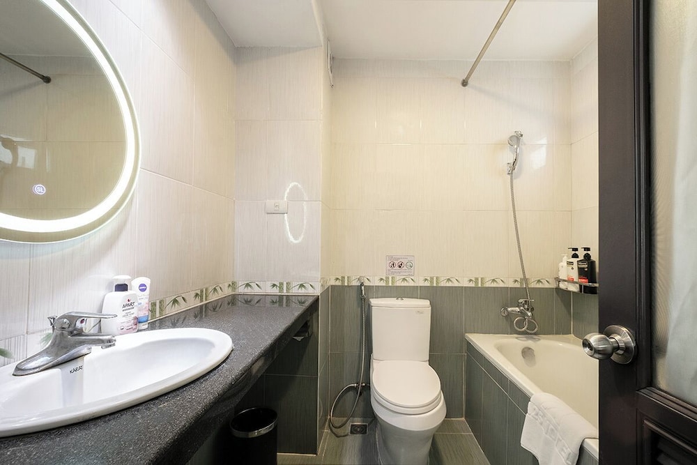 A25 Hotel - 12 Pho Hue 63/64