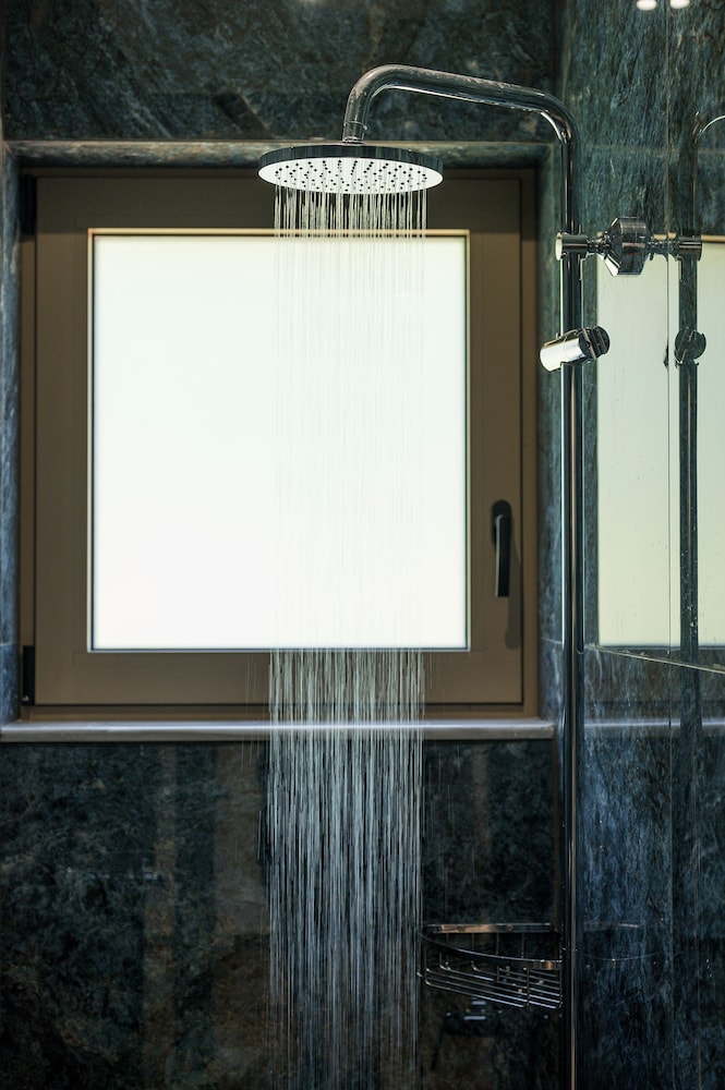 Aequor Luxury Rooms & Apartments 6/56