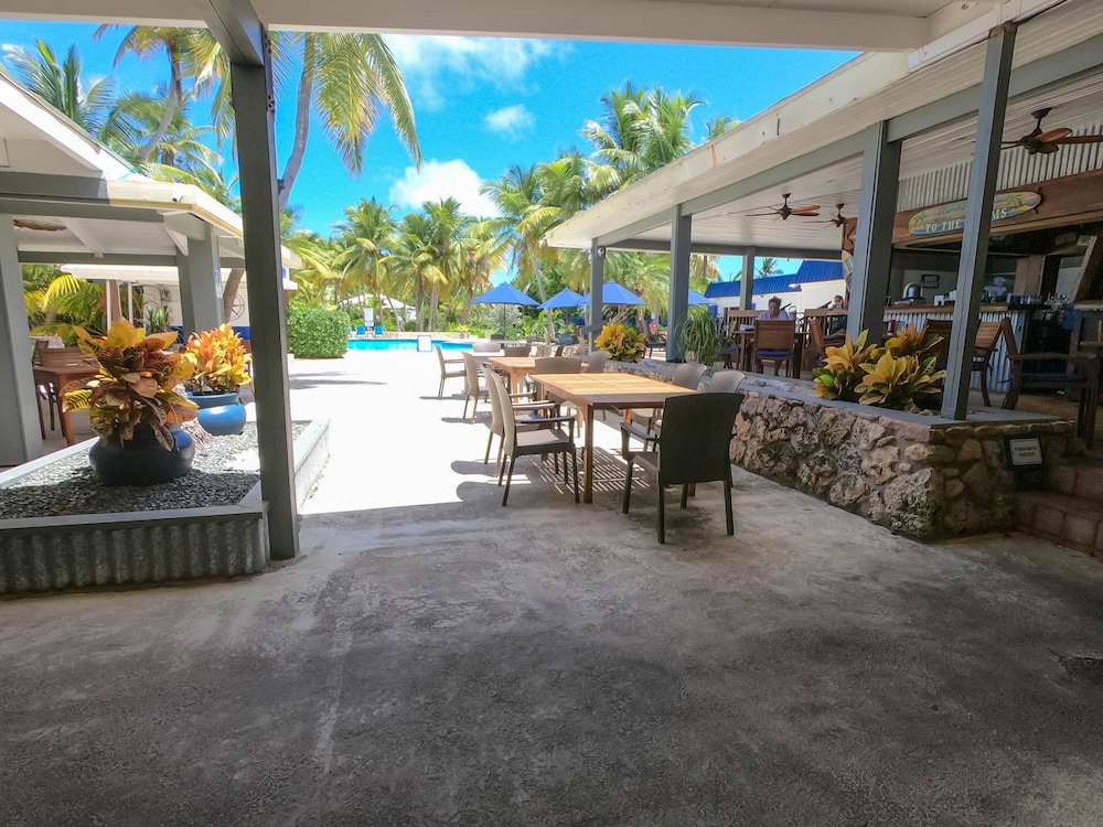 THE PALMS AT PELICAN COVE 49/66