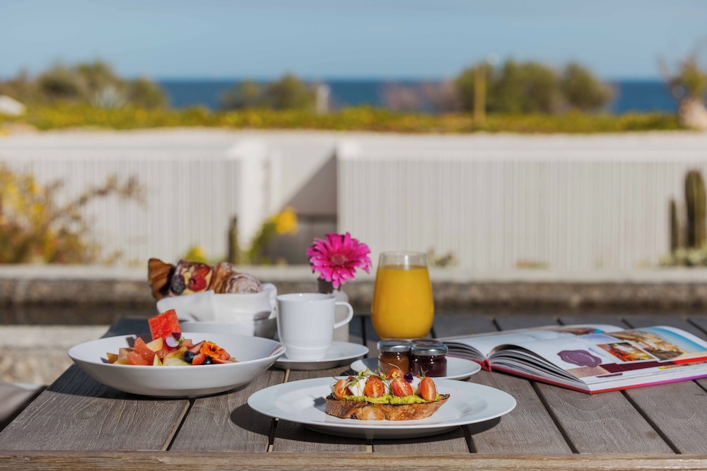 The Club at Solaz Luxury Villas 56/70