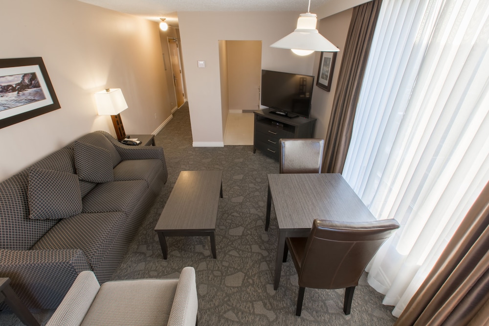 Embassy Inn 29/46