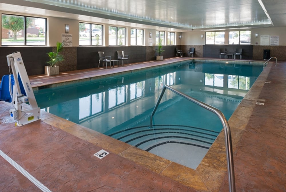 Holiday Inn Express & Suites NASHVILLE SOUTHEAST - ANTIOCH 31/70