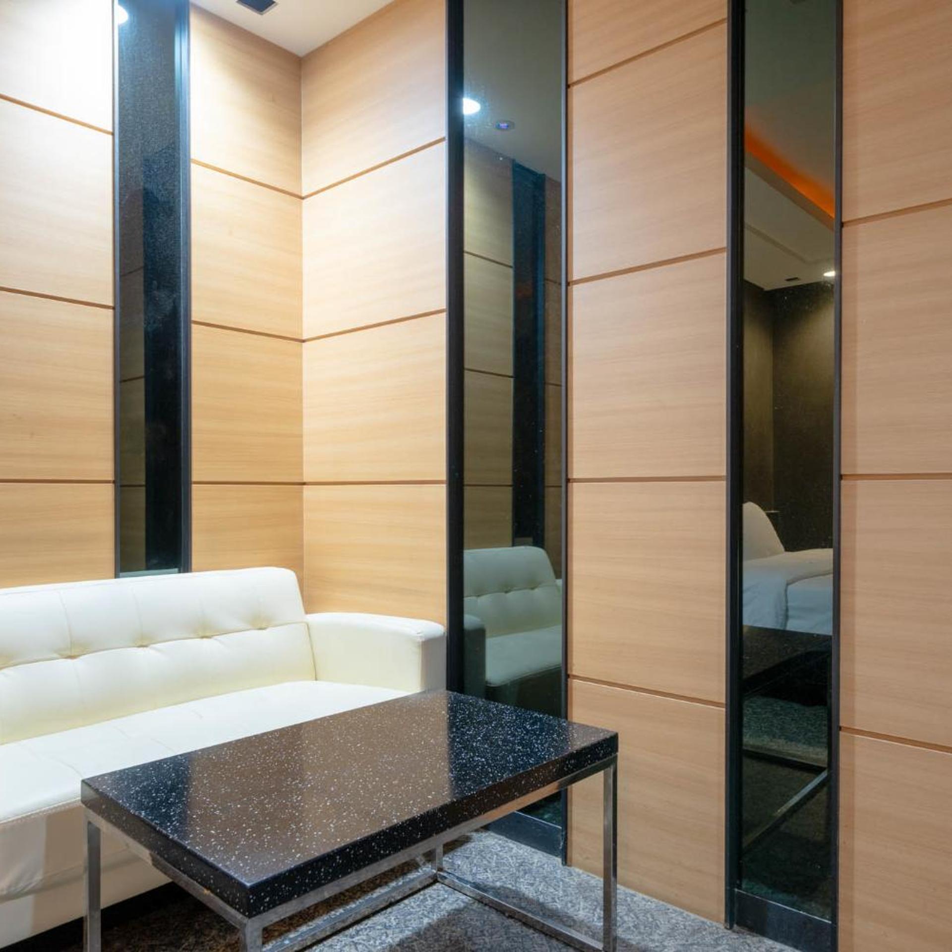 Ava Hotel Changwon 85/99