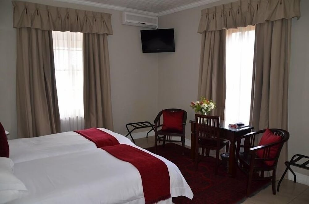 Lemoenkloof Guest House 16/50