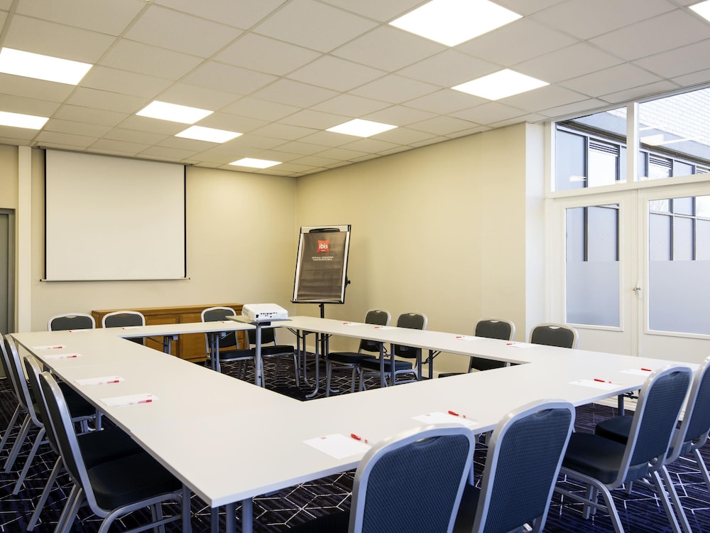 IBIS UTRECHT 52/61
