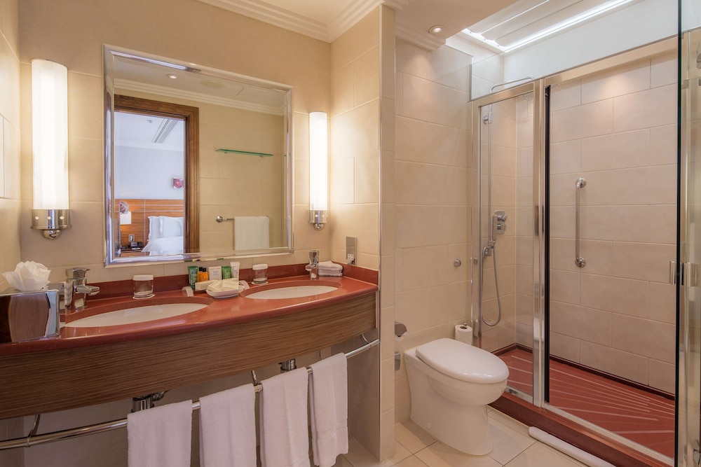 Hilton London Paddington 22/84