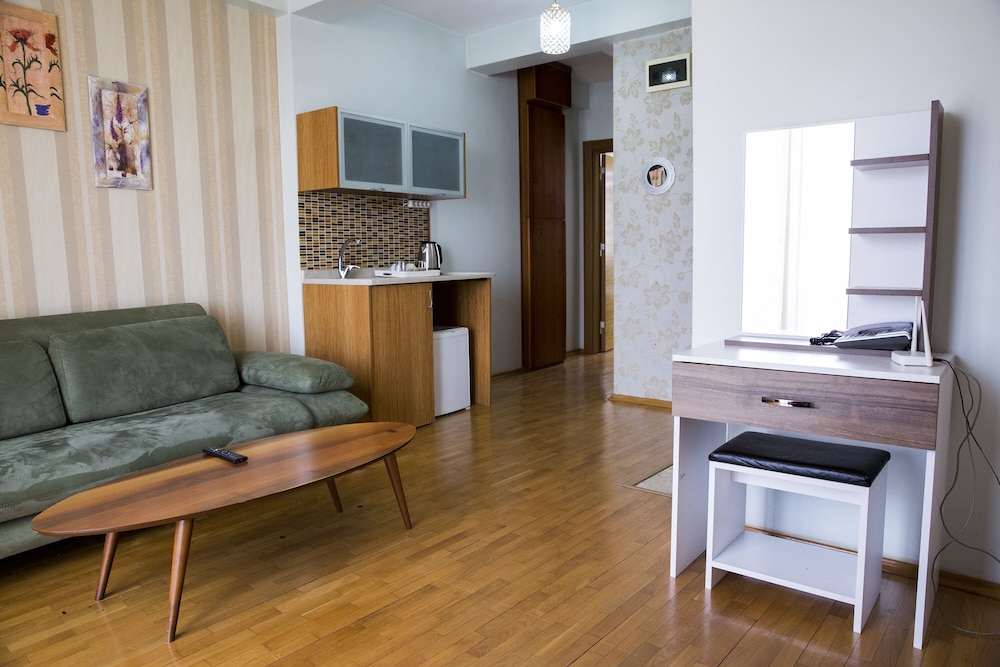 Omar Sultan Suites 14/33