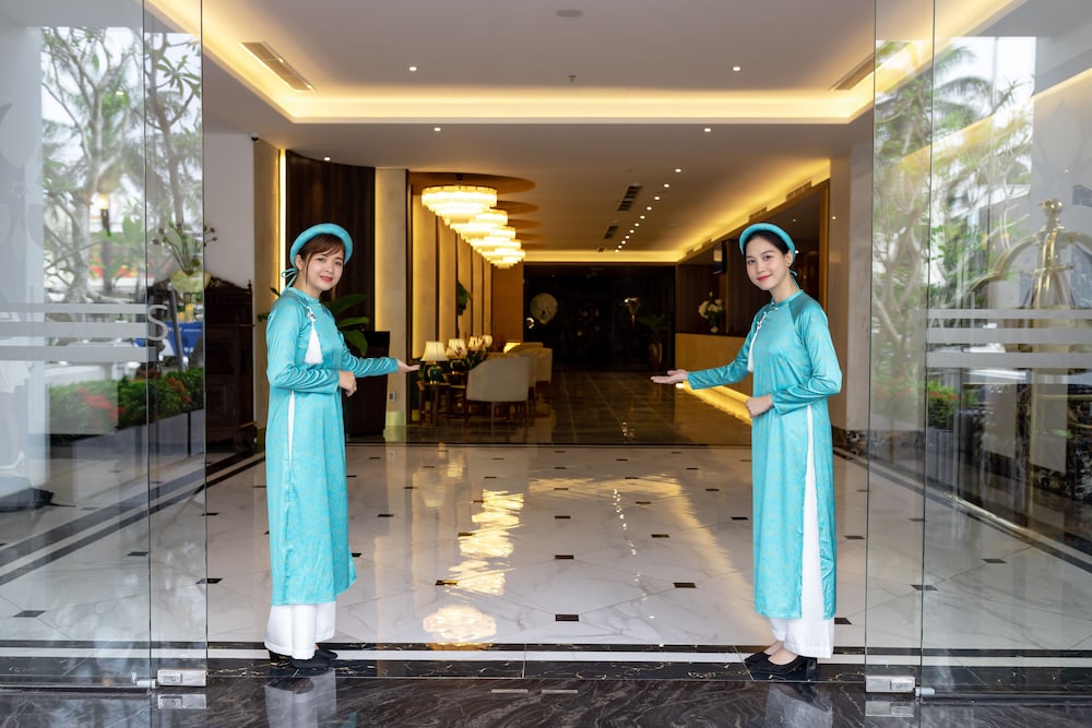 White Lotus hotel Hue 9/50