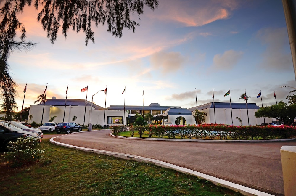 ROYAL ST. KITTS HOTEL 44/50