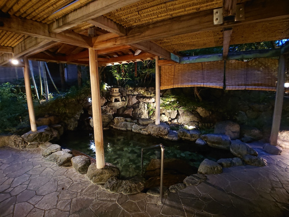 Kasuga Hotel 22/47