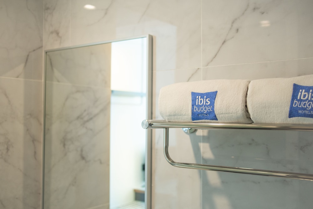 Ibis budget Singapore Gold 45/45
