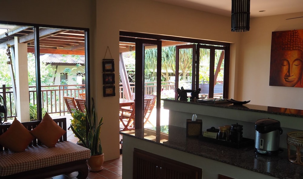 Baan Kantiang See Villa Resort 28/50