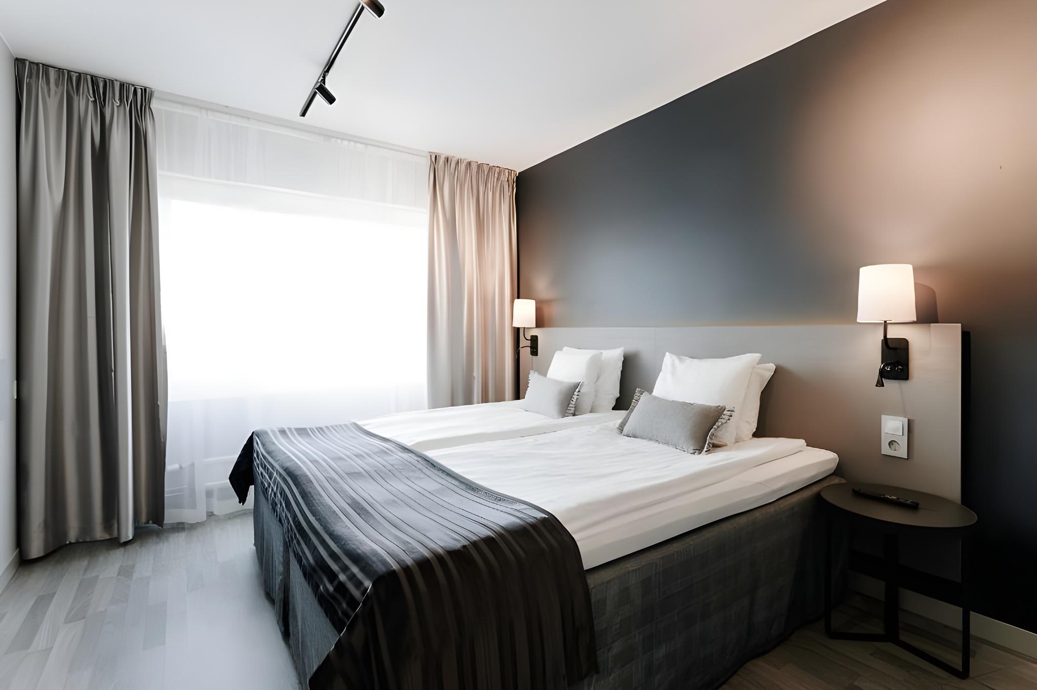 Room, Single, Single Bed