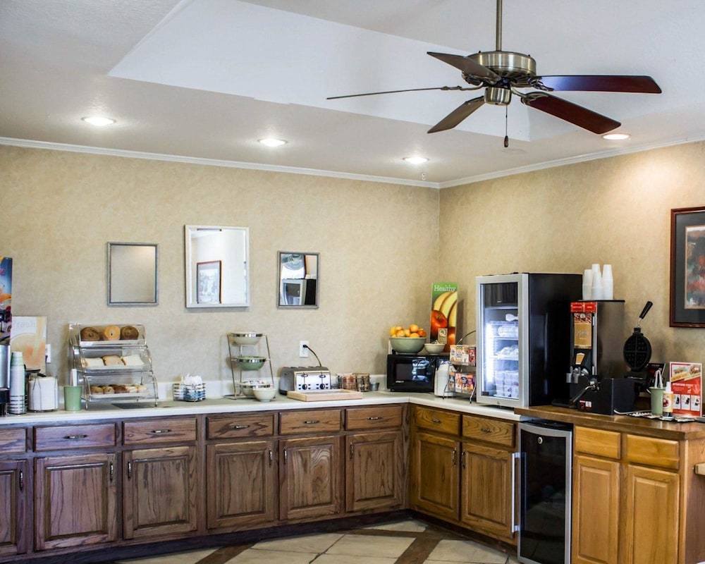 Quality Inn Goldsboro 27/36