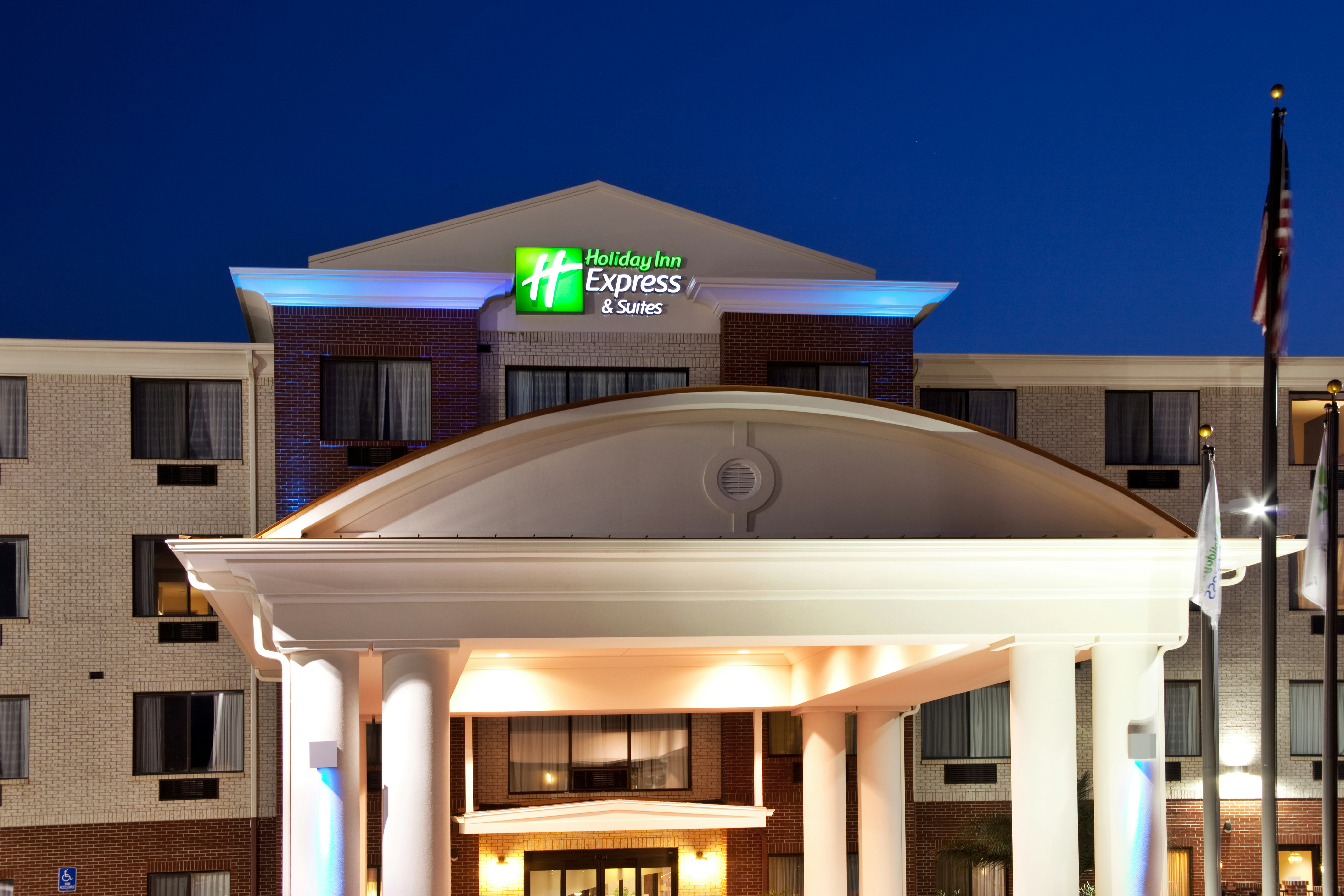 Holiday Inn Express Hotel and Suites Biloxi- Ocean Springs 1/44