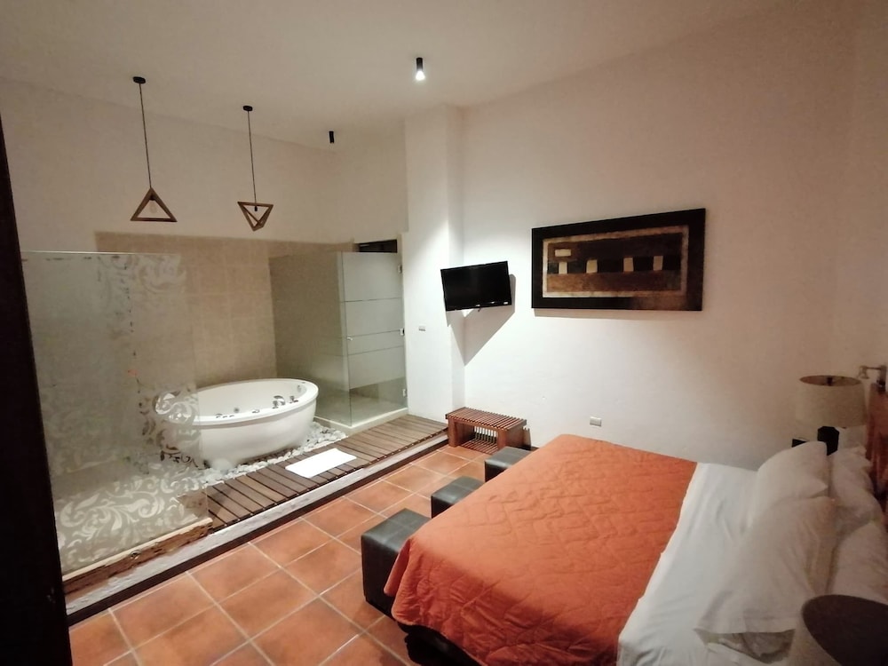 Master, Suite, Double Bed