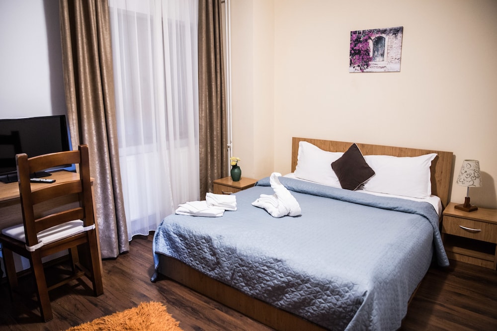 BASIC, DOUBLE BED