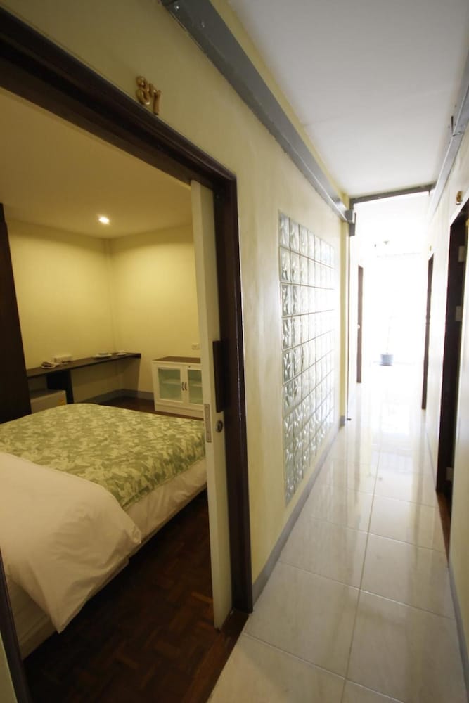 Nine Place Sukhumvit 40 6/38
