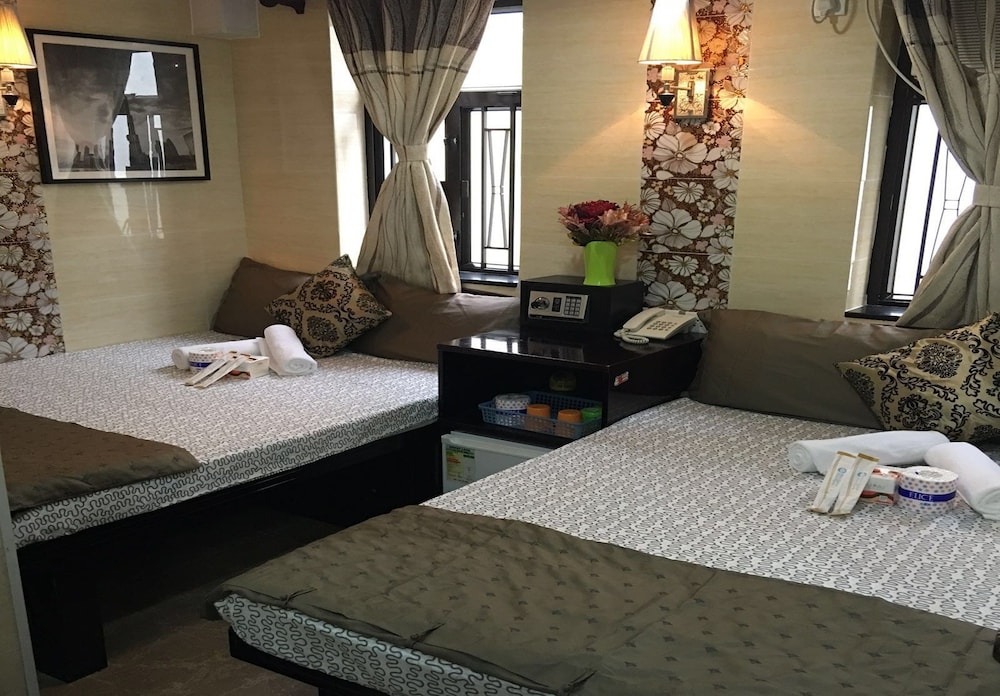 Hotel Skylark 60/61
