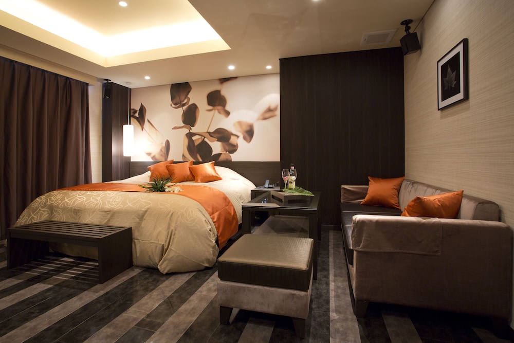 Hotel and Spa Lotus Modern - Adults Only 4/29