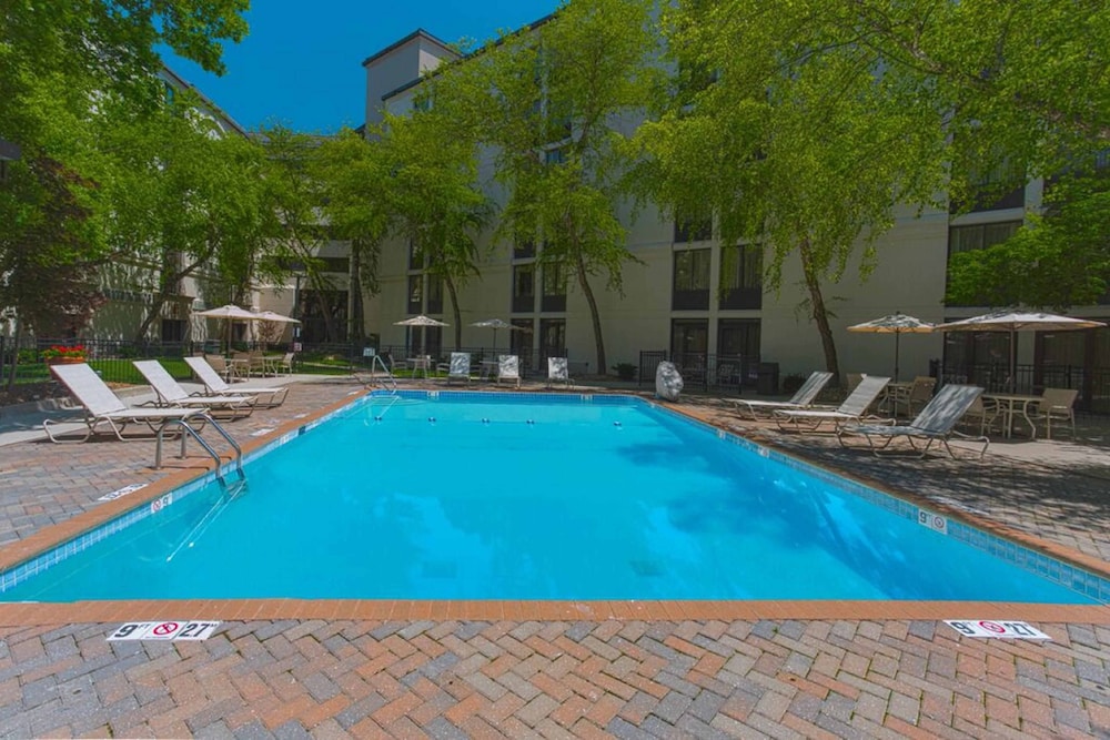 Wyndham Executive Center Columbia 56/60
