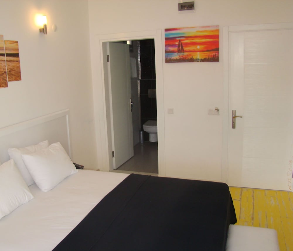 Urla Yelken Hotel- Adult +15 14/49