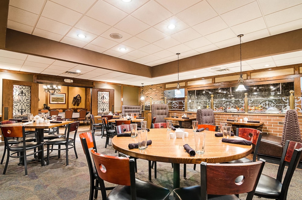 Clarion Inn Garden City, KS 45/60