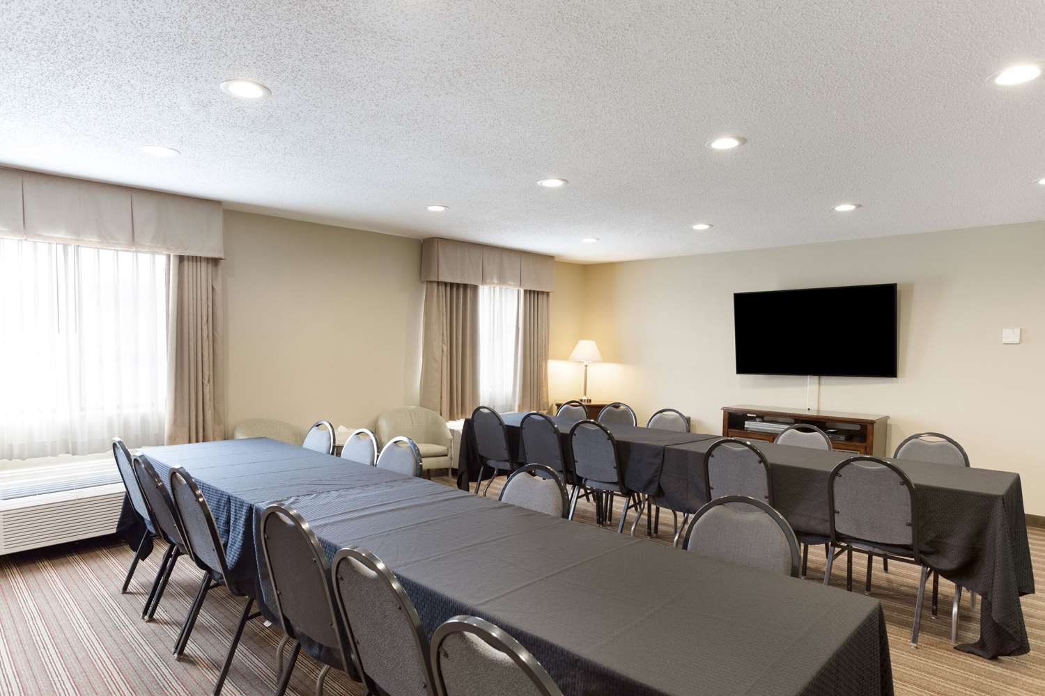 Quality Inn Athens, OH 45/50