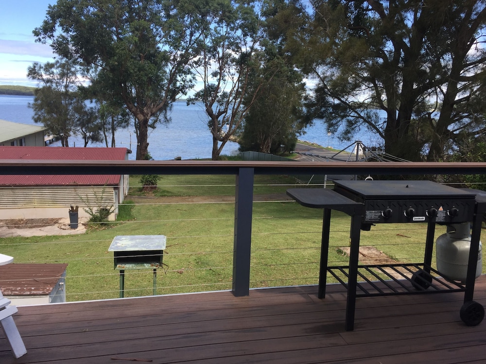 DUNGOWAN HOLIDAY ACCOMODATION 69/75