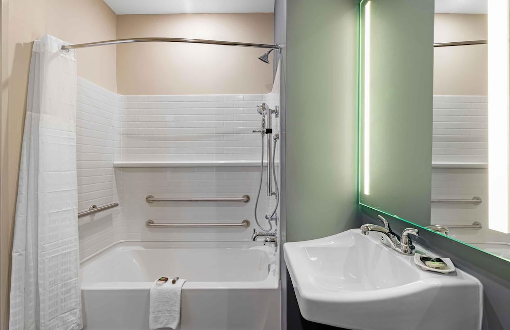 Extended Stay America Premier Suites - Denver International Airport 23/31