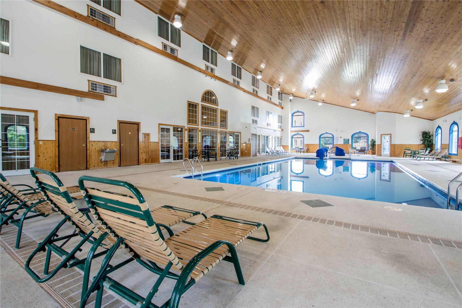 Comfort Suites Wisconsin Dells Area 32/32