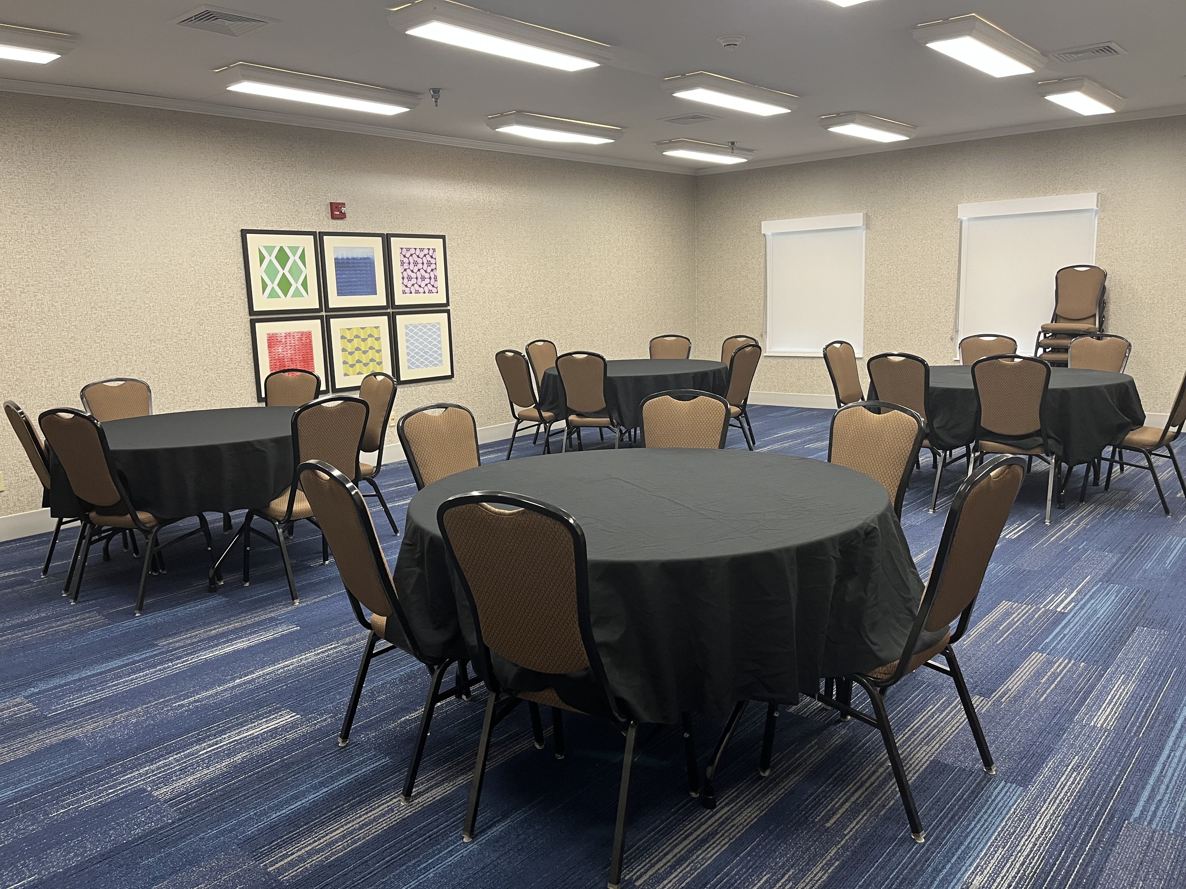Holiday Inn Express Hotel and Suites Sioux Falls At Empire Mall 66/75
