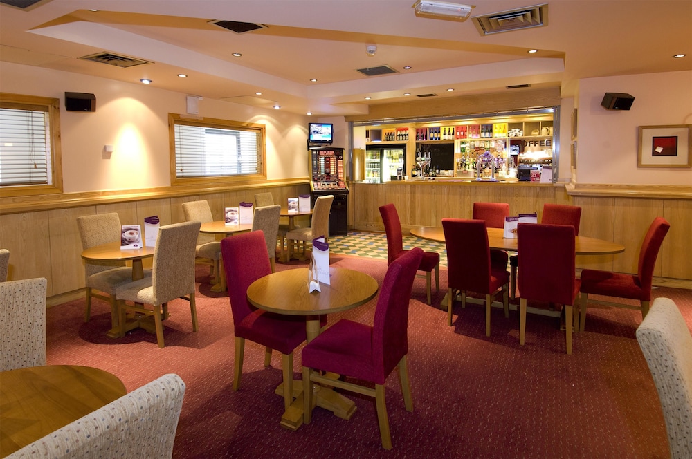 Premier Inn Manchester City Centre (Portland Street) 21/33