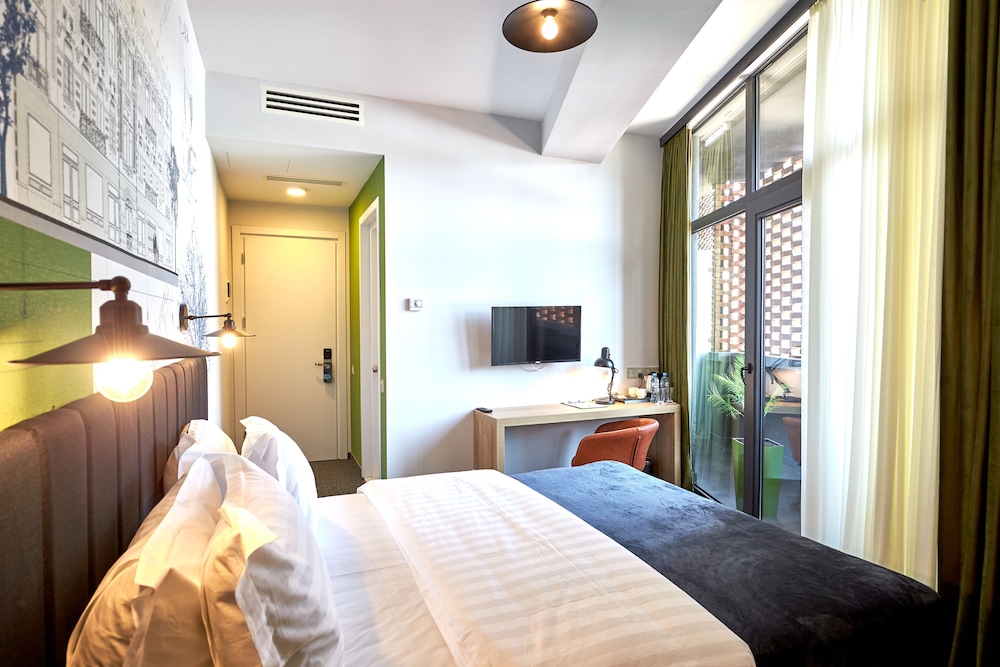 Graphica Tbilisi Hotel 14/36
