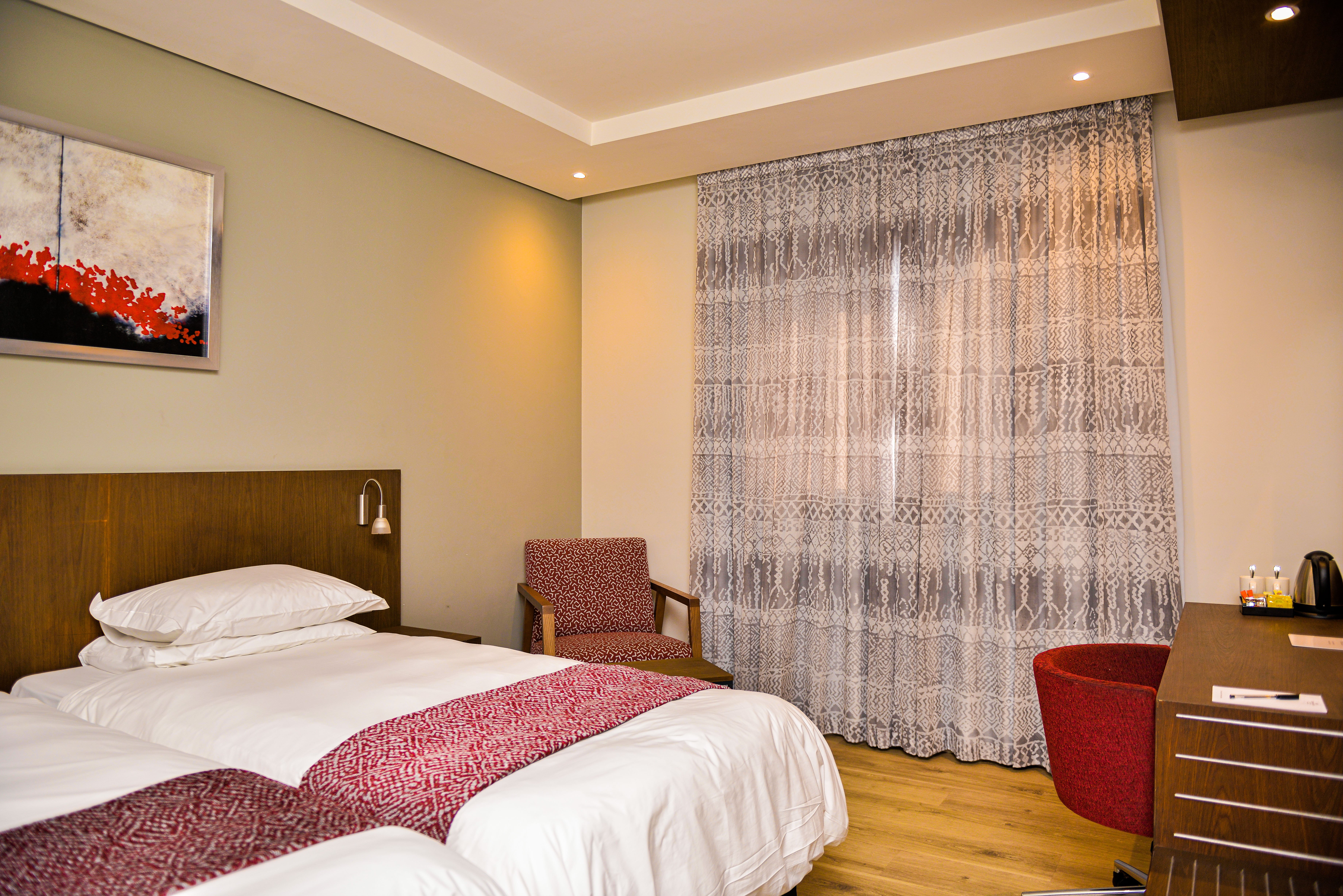 Crowne Plaza Dar Es Salaam 29/74
