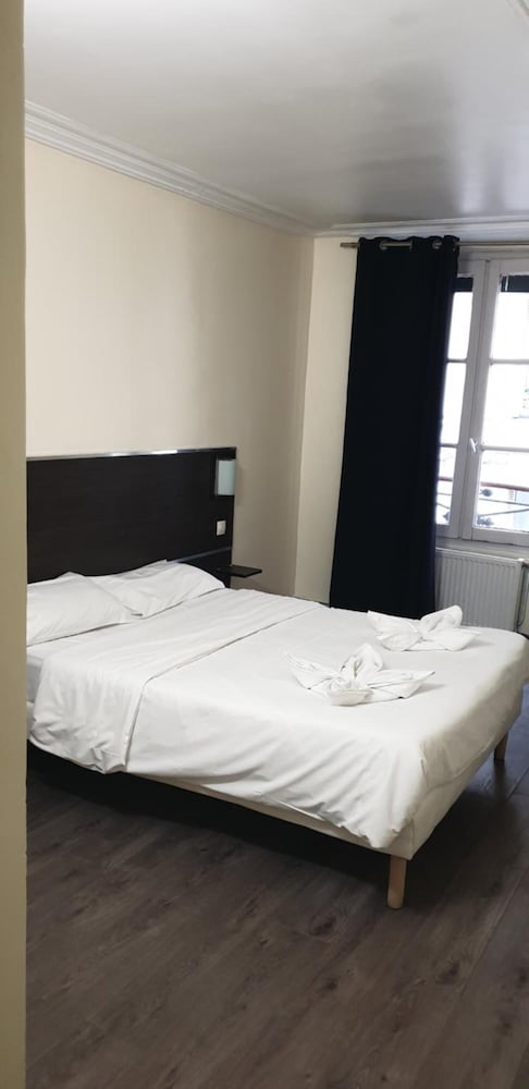 Jeff Hotel 28/60