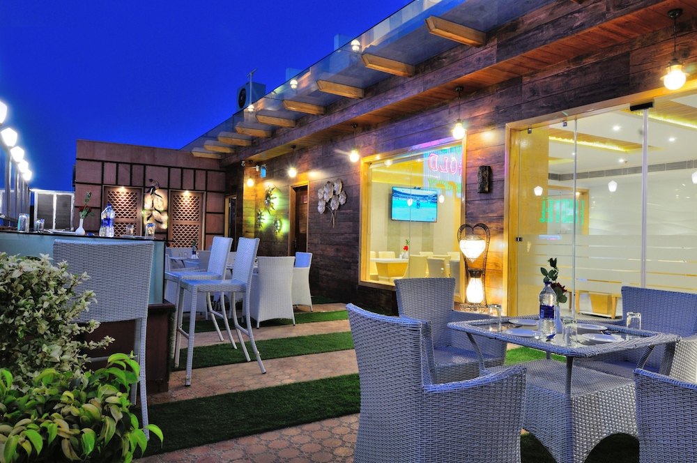 Hotel Gold Regency 25/34