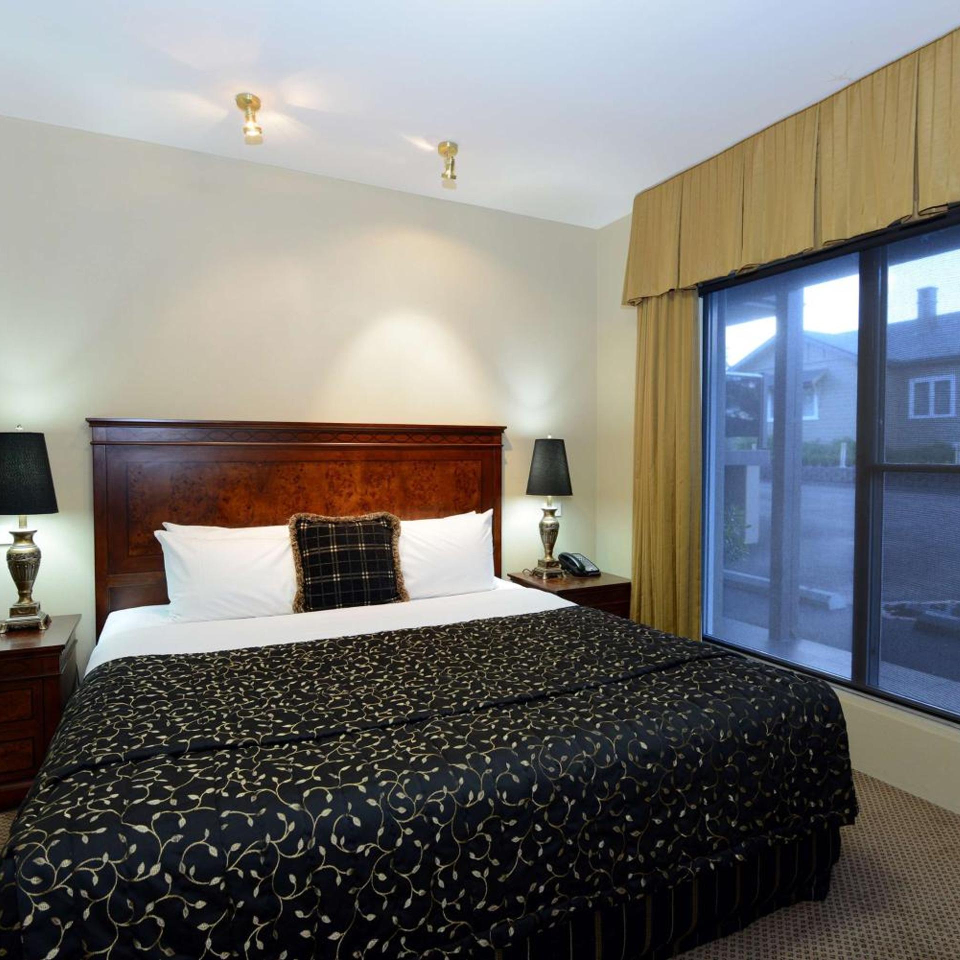 Executive, Suite, King Bed