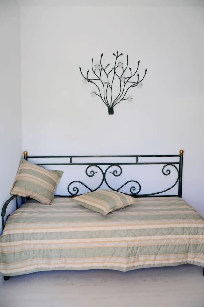SKIATHOS ISLAND SUITES 9/50